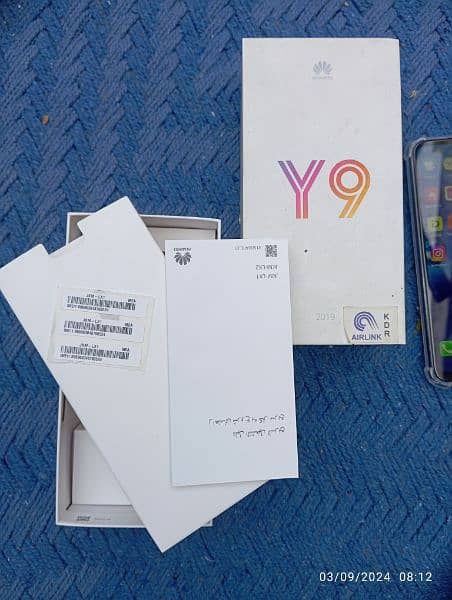 Huawei Y9 (4/64 GB) 3