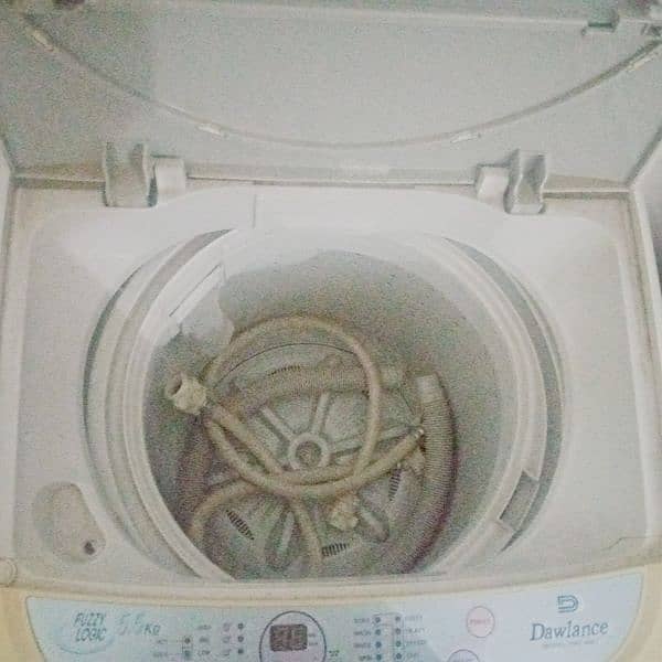 full.  automatic.  washing.  machine.  in. new.  condition 1