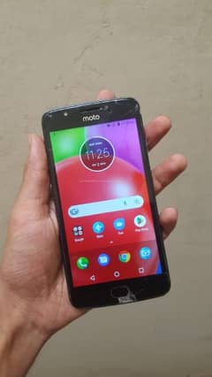 Moto e4