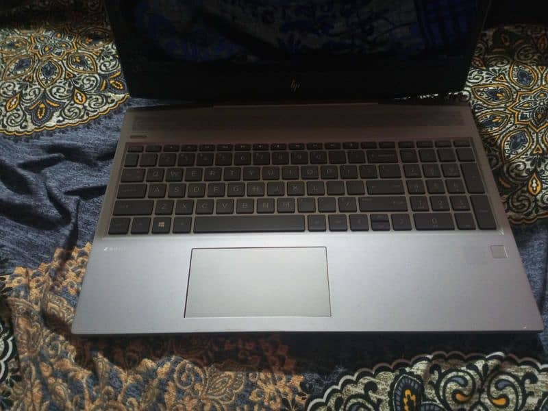 Hp Zbook G5 V5 I7 9880 Studio Workstation 6