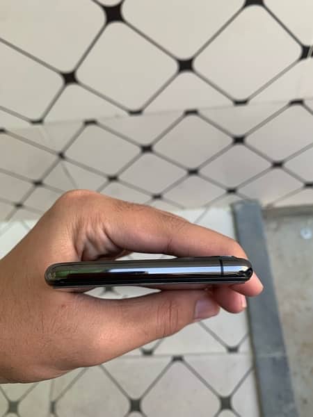 iPhone 11 Pro Max 64 gb 5