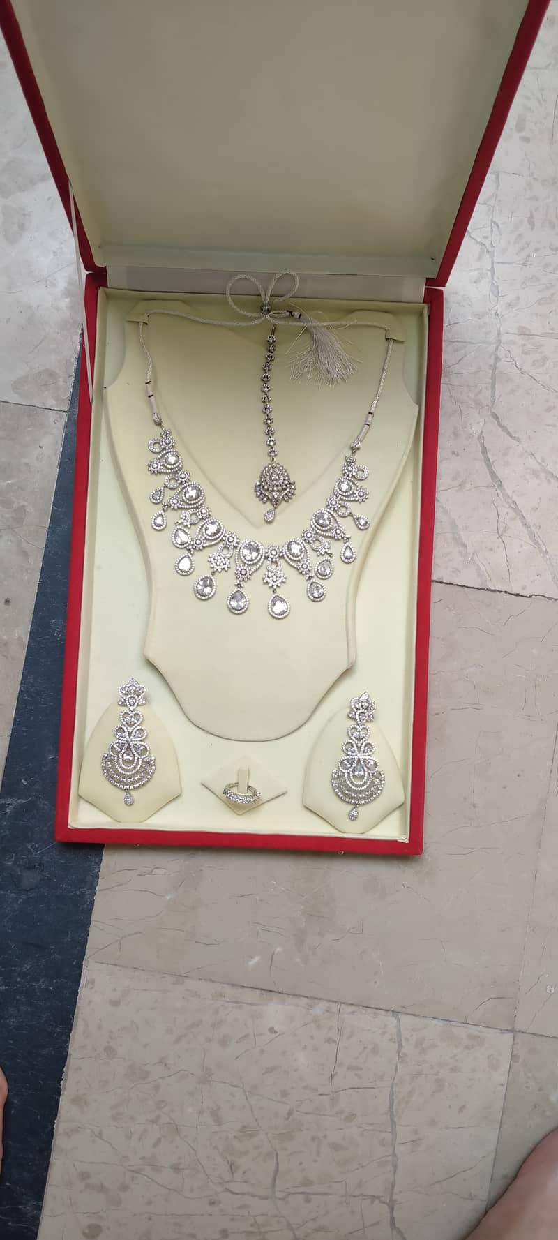 jewellery set 0