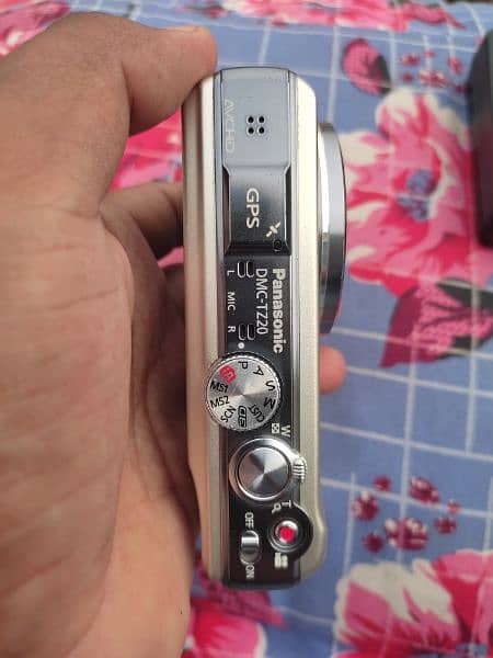 Panasonic camera DMC-TZ20 urgent for sale 4