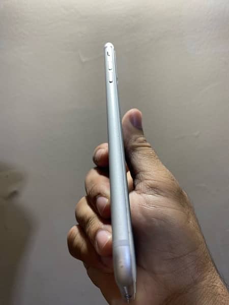 I phonne 7 plus PTA approved  used 1