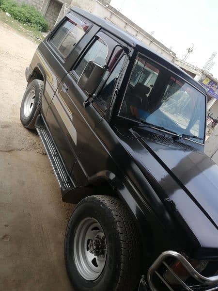 Mitsubishi Pajero turbo 4