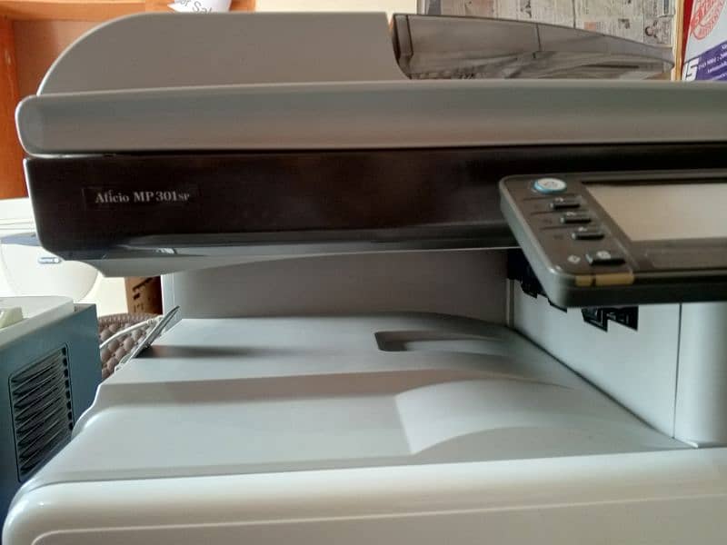 Ricoh 301 photocopier 4