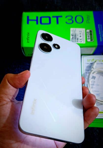 Infinix Hot 30 play 4/64 10/10 Condition Not a single scratch. com Box 5