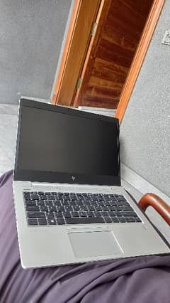 HP Elitebook G5 830 i7 8th (Gen)