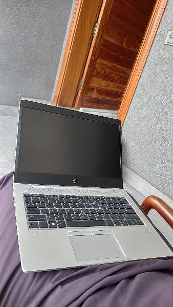 HP Elitebook G5 830 i7 8th (Gen) 0