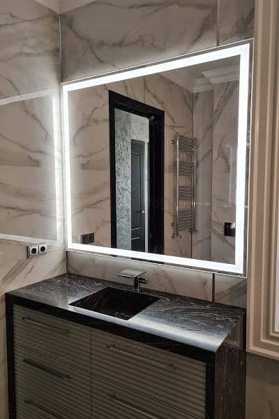 Dress LED Mirror 9