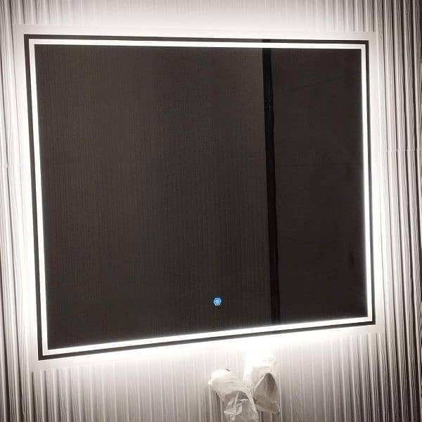 Dress LED Mirror 16