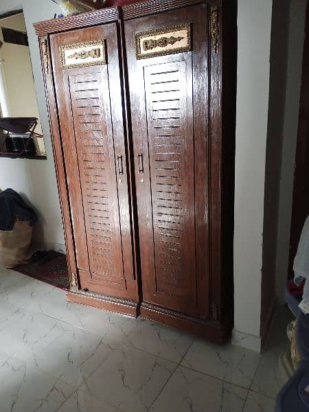 Almari/cupboard/ wardrobe 03352266452 1