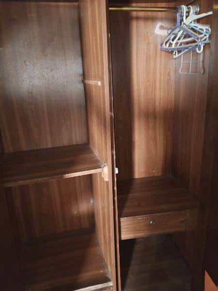 Almari/cupboard/ wardrobe 03352266452 5