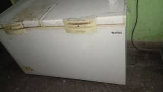 Waves Dr freezer only 3years use