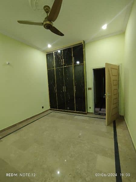 Boys hostel available in DHA Lahore 11