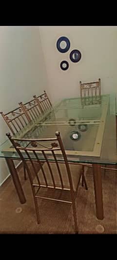 DINING TABLE