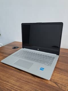 Hp i3 11 generation 8 gb ram 500 SSD hard drive