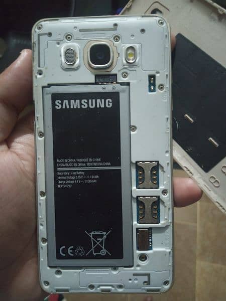 Samsung j5 2016 8