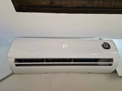 Dawlence 1.5 Ton  Dc inverter excellent condition 10/10