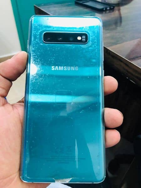 Samsung S10+   128 Gb 0