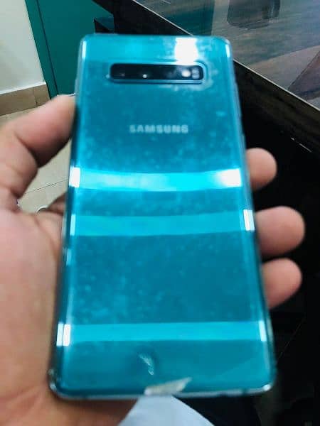 Samsung S10+   128 Gb 7