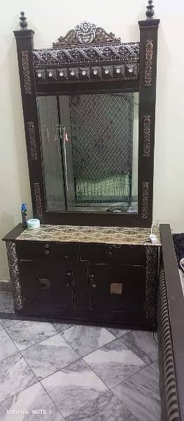 Dressing table for sale