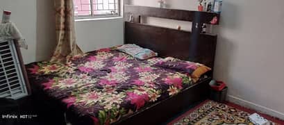 Double bed queen size for sale