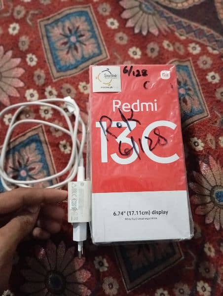 radmi (Xiaomi)13c  6+2GB ram /128GB memory 4