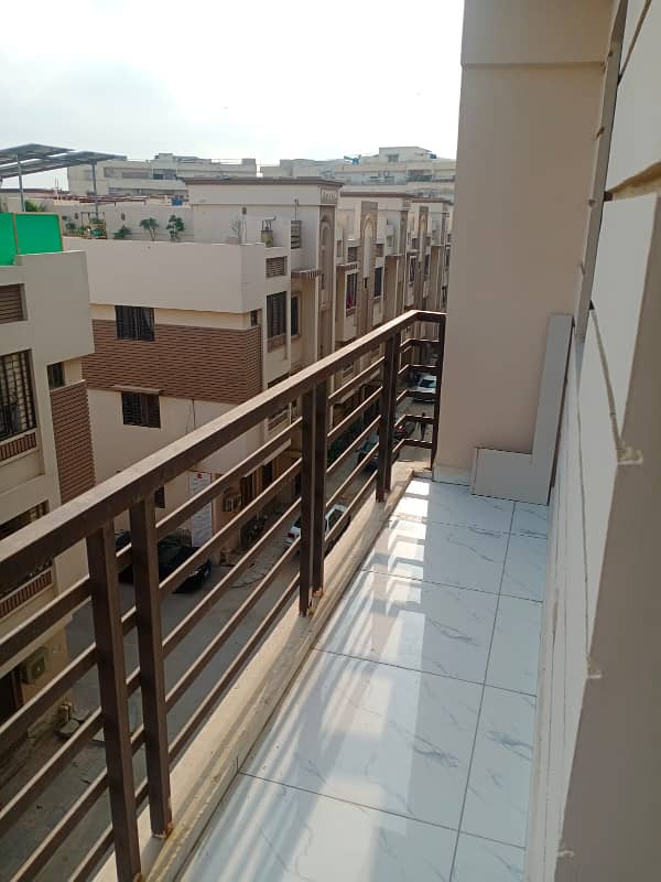 FOR RENT - 2ND FLOOR 3 BEDDD FLAT (WEST OPEN-CORNER) IN KINGS COTTAGES PHASE-2 GULISTAN E JAUHAR BLOCK-7 KARACHI 9