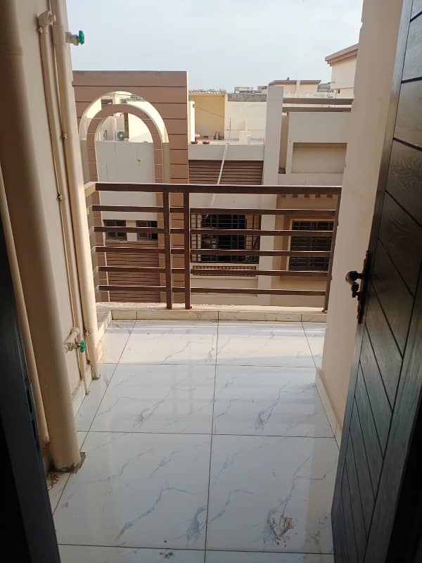 FOR RENT - 2ND FLOOR 3 BEDDD FLAT (WEST OPEN-CORNER) IN KINGS COTTAGES PHASE-2 GULISTAN E JAUHAR BLOCK-7 KARACHI 10