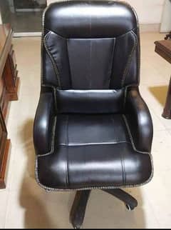 VIP Office Boss chair available h with warranty and cash on delivery. 0