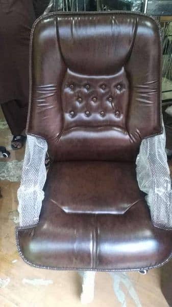 VIP Office Boss chair available h with warranty and cash on delivery. 11