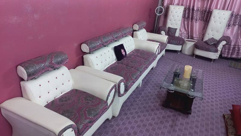 7. seter sofa set with fancy glass tablet one couch 1