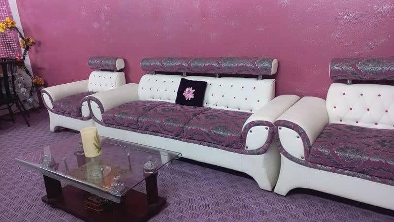 7. seter sofa set with fancy glass tablet one couch 8