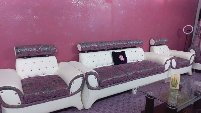 7. seter sofa set with fancy glass tablet one couch 11