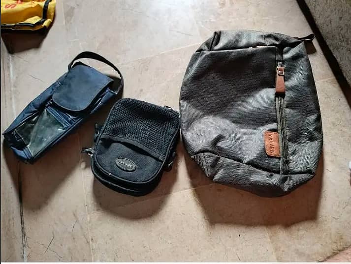 Shoulder bags 3