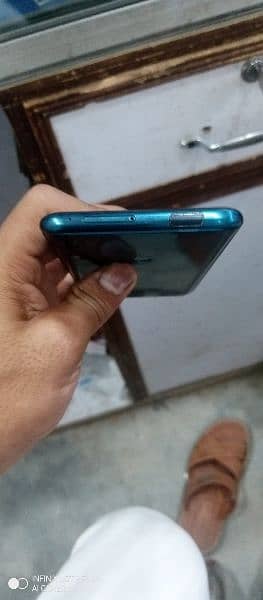 Huawei y 9 prime 4gb 128 gb with box only glass change Baki all oky 3