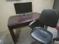 Computer Table and Chair