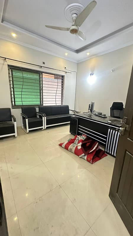 2nd Floor Office Flat For Rent On 6th Road 1