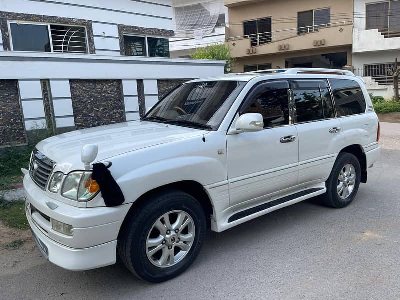 Toyota Land Cruiser Cygnus 2002 0