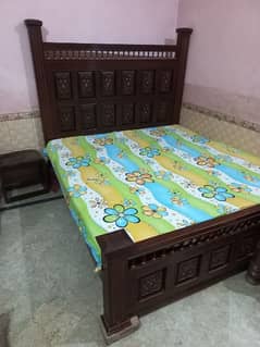 King size bed, 2 side table and dressing table with stole