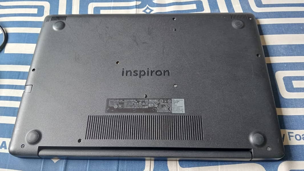 Dell Inspiron 3585||Touch Screen||AMD Ryzen 3 2200u||8GB RAM 256GB SSD 2