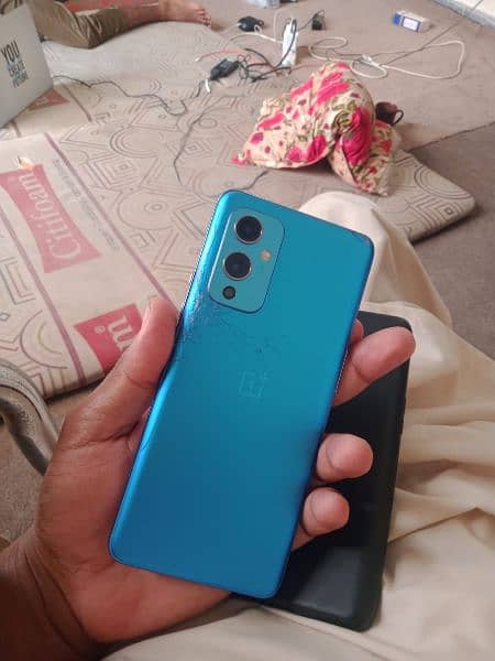 oneplus 9 8/128 back broken h exchange possible 5