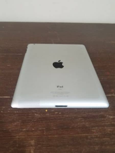 Apple iPad 2 (big size) 6