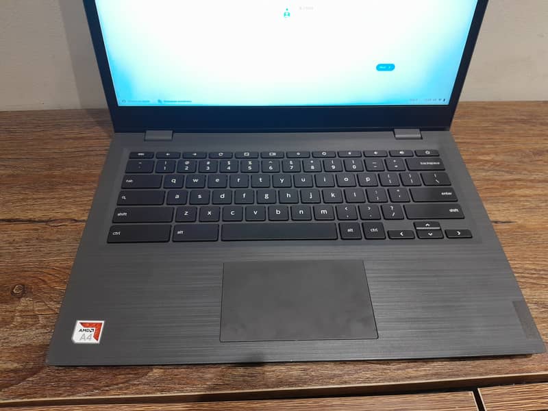 Lenovo Chromebook 14E - Ram 4 GB - SSD 32 GB - LED 14.0" 3