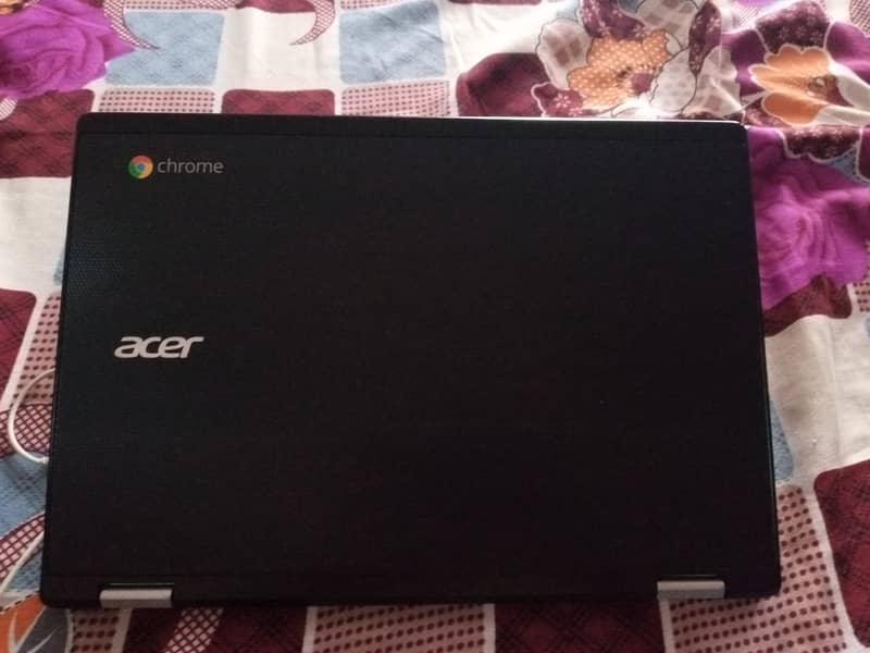 Acer chrome book  4gb ram touch pad bending screen Model no N15q8 0