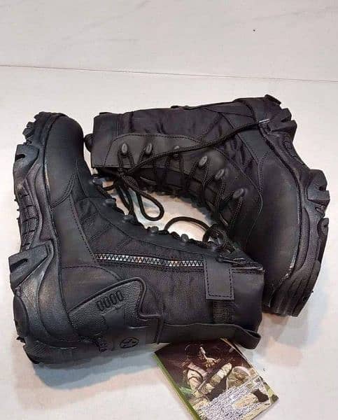 men's Long Boots , plz only wathsapp on this num 03135921724 10