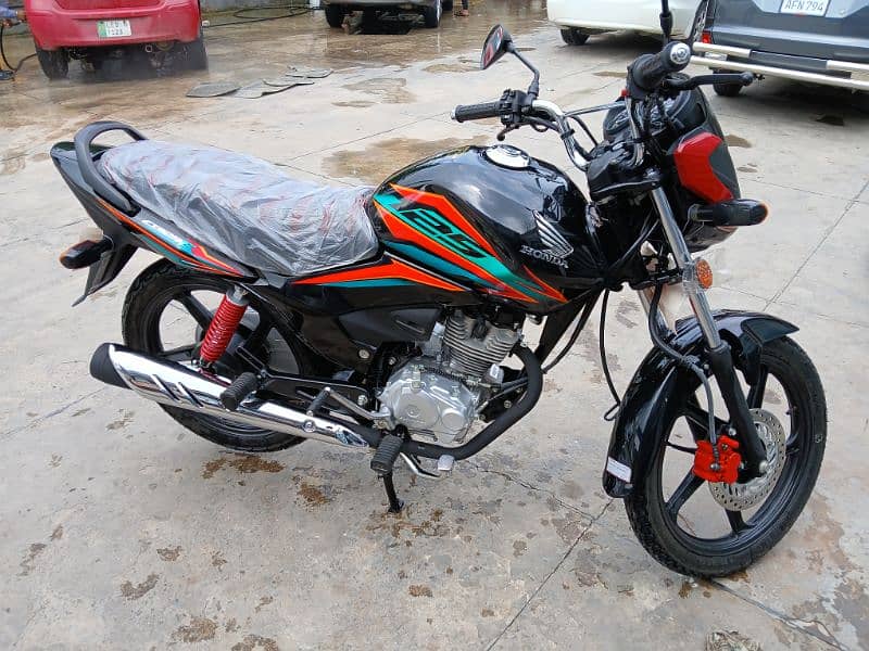 Honda CB 125F ,A 100% reliable deal 0