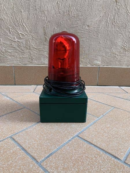 Red Rotating Light Indicator With Motor 1