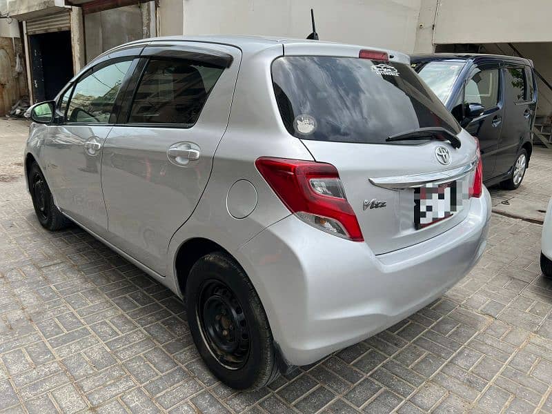 Toyota Vitz 2015 7